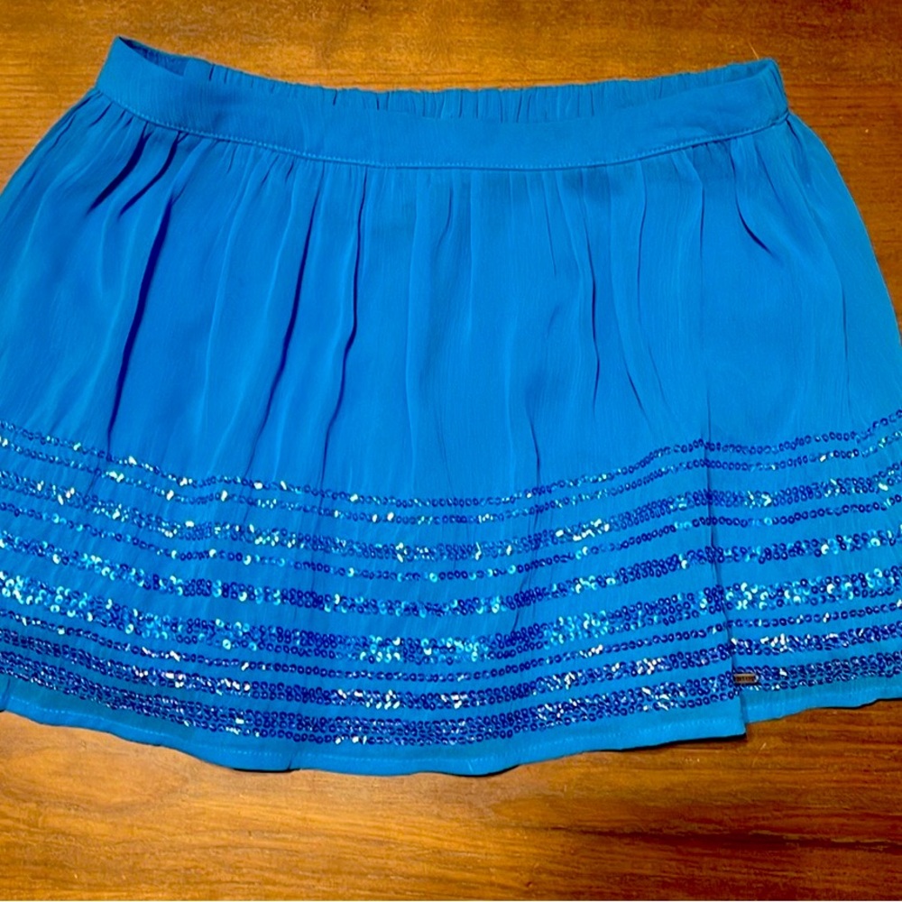 Holister mini skirt, small in brand new condition